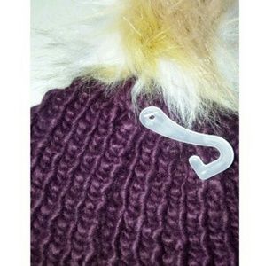 Time and Tru Accessories - Waffle Knit Beanie Hat Faux Fur Pom Pom Maroon Time and Tru Accessories - Waffle Knit Beanie Hat Faux Fur Pom Pom Maroon